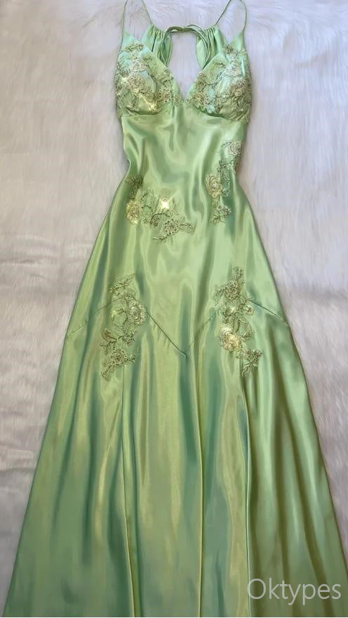 Green Appliqued V-Neck Spaghetti Strap Floor-Length Prom Dresses PDS1183