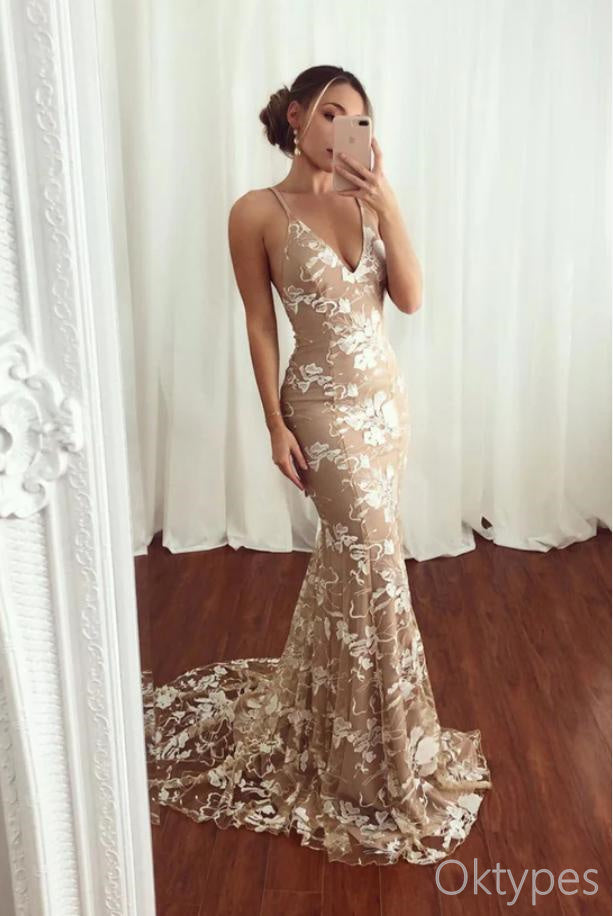 Pretty Champagne Spaghetti Strap V-Neck Mermaid Spaghetti Strap Floor-Length Prom Dresses PDS1090