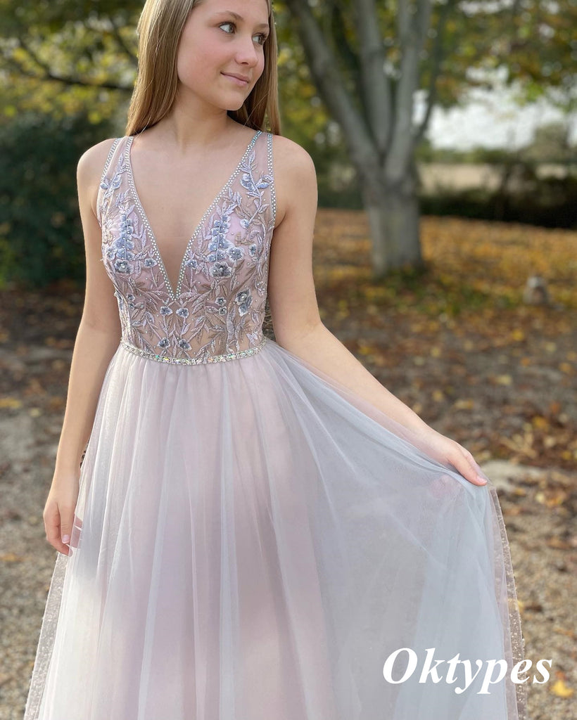 Sexy Tulle Spaghetti Straps V-Neck A-Line Long Prom Dresses With Appliques and Beading, PDS1010