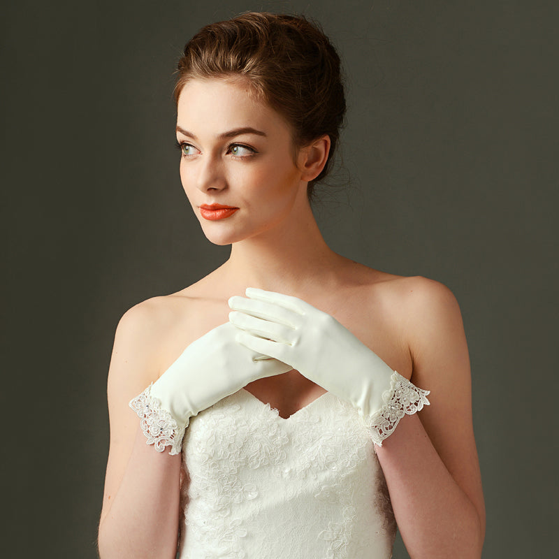Ivory Bridal gloves, Satin Wedding gloves, Ivory Satin gloves, Gloves with lace White bridal gloves, Short wedding gloves, Gloves for wedding, TYP0568